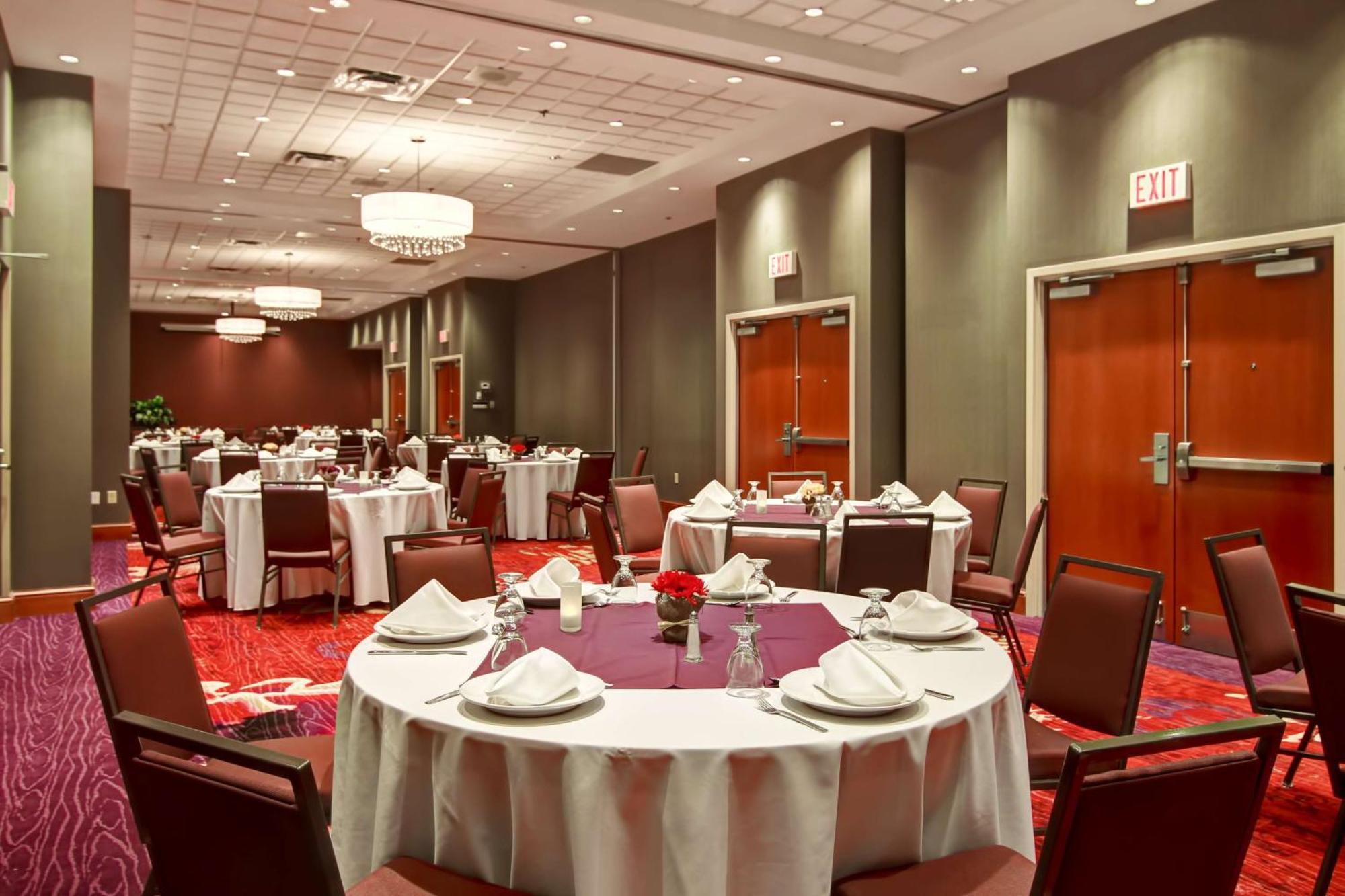 Hilton Garden Inn Toronto/Markham Thornhill Exterior photo