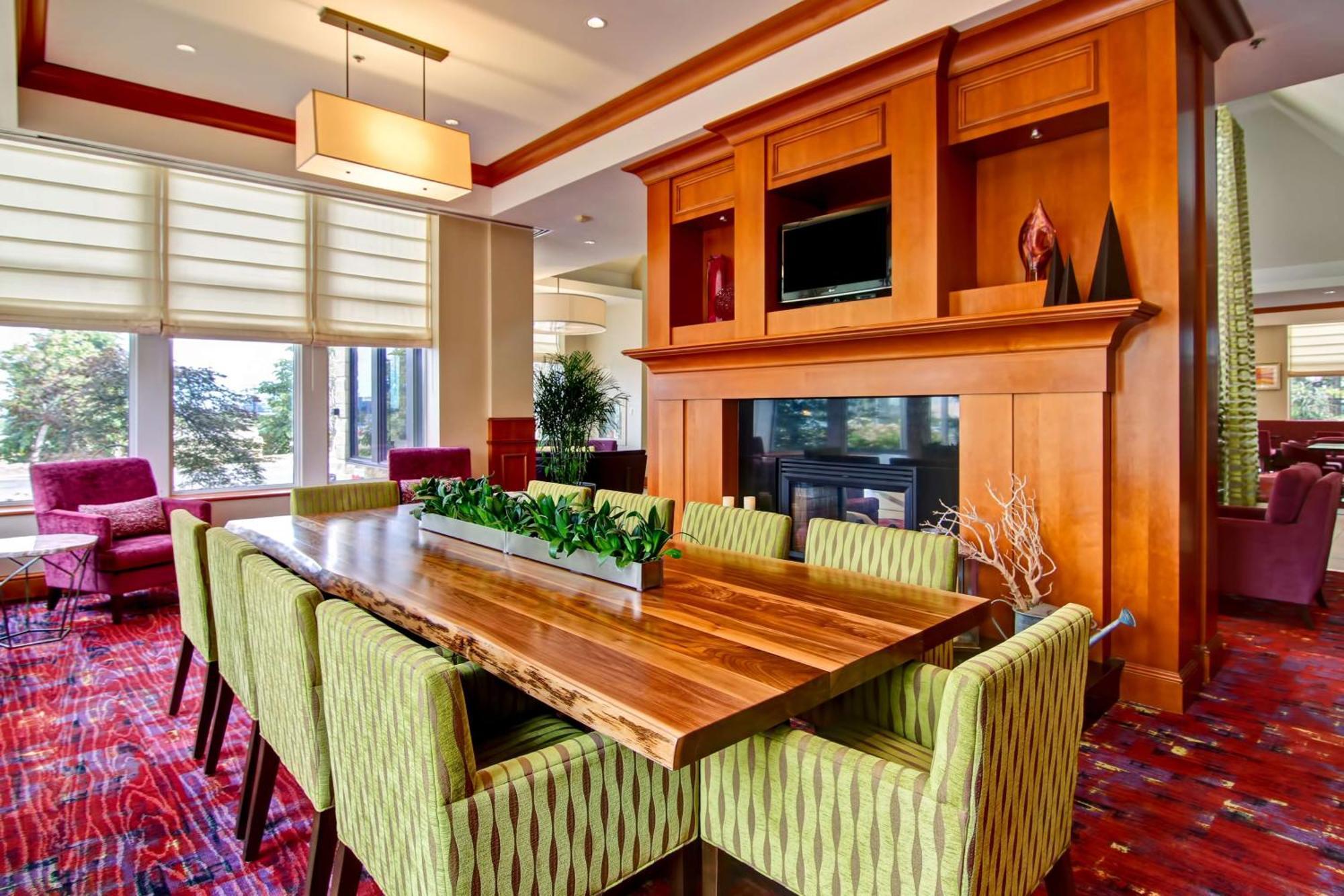 Hilton Garden Inn Toronto/Markham Thornhill Exterior photo