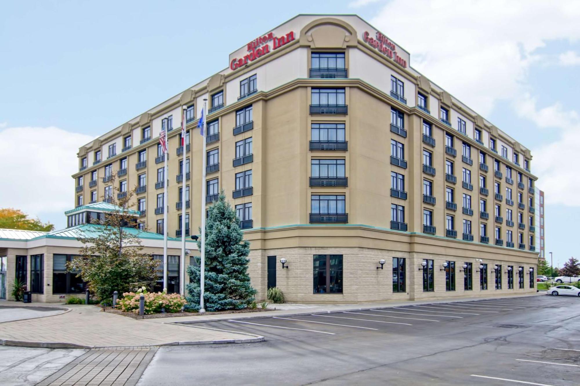 Hilton Garden Inn Toronto/Markham Thornhill Exterior photo