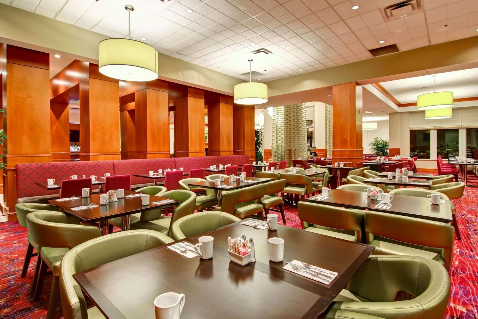 Hilton Garden Inn Toronto/Markham Thornhill Exterior photo