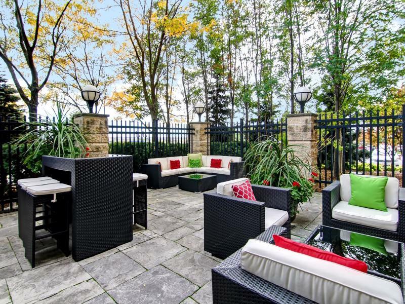 Hilton Garden Inn Toronto/Markham Thornhill Exterior photo