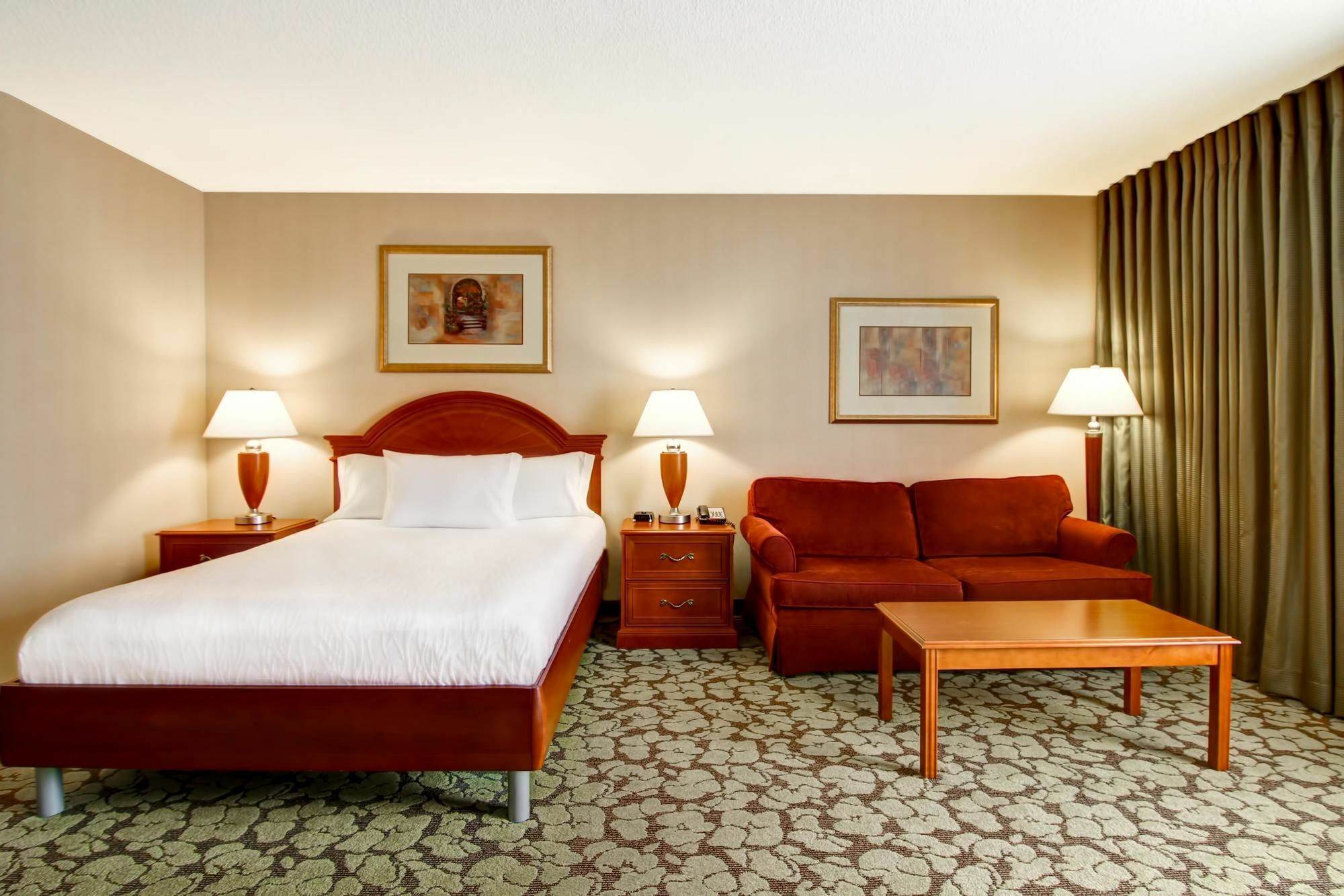 Hilton Garden Inn Toronto/Markham Thornhill Exterior photo