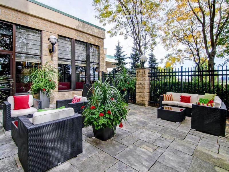 Hilton Garden Inn Toronto/Markham Thornhill Exterior photo